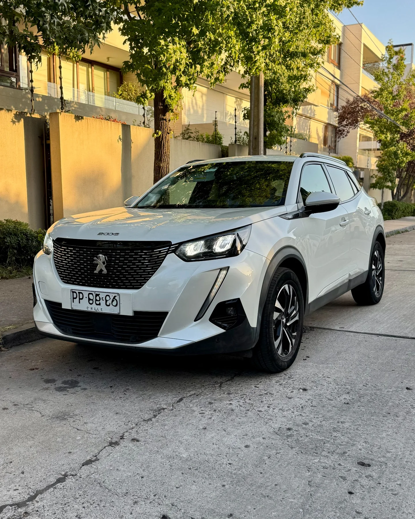 Peugeot 2008 BlueHDi 139 1.5 2021 disponible