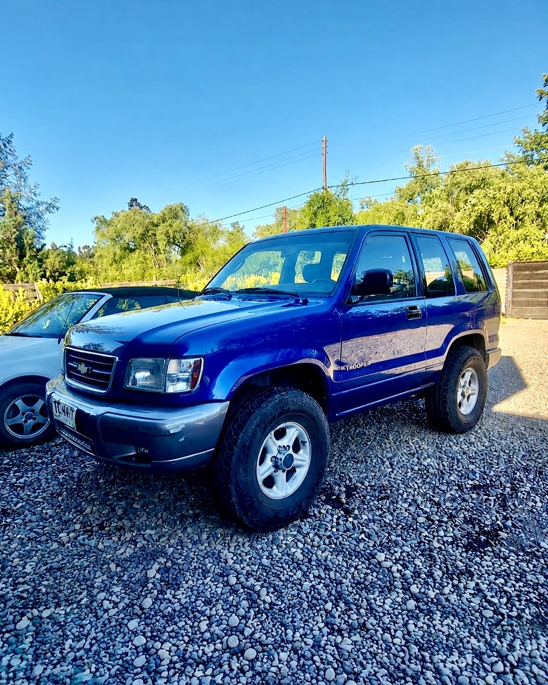 Isuzu Trooper 3.2 V6 2000 disponible